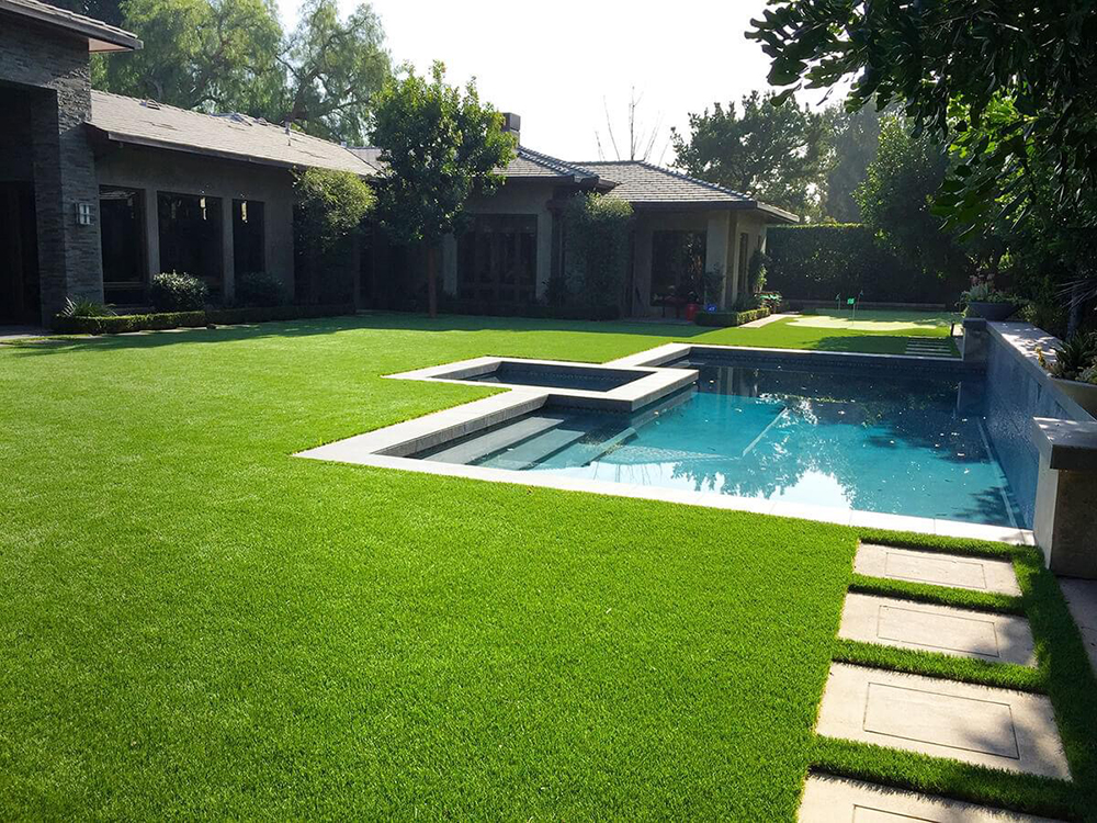 U shape artificial grass appliation.jpg